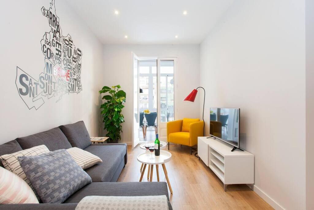 Perfectly Located 4Bed 4Bath Apartment In Barcelona 3 1 Екстер'єр фото