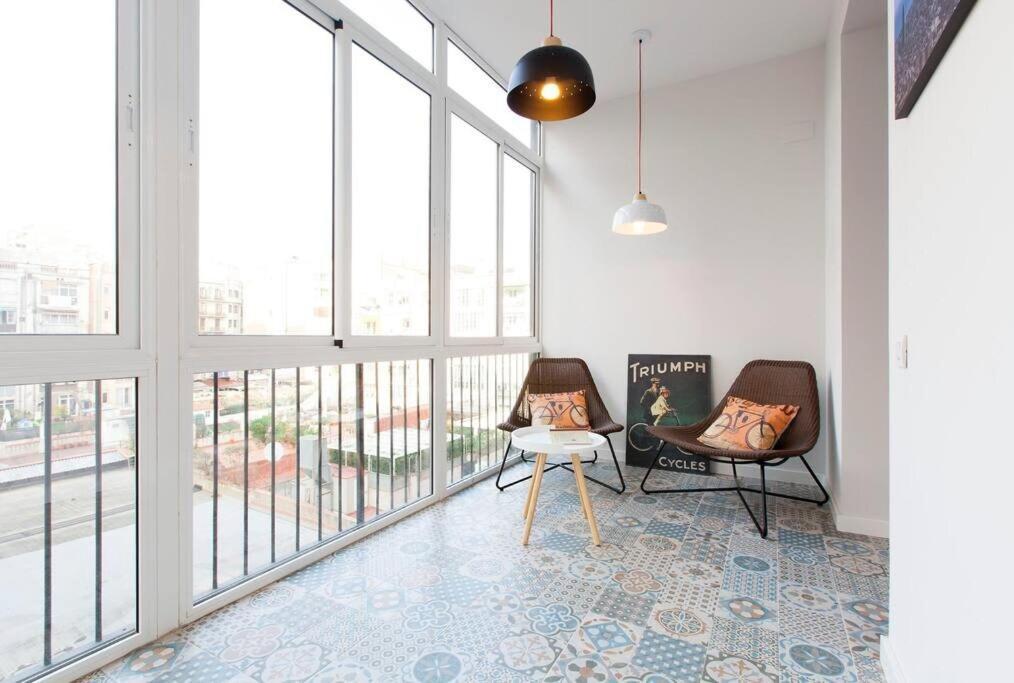 Perfectly Located 4Bed 4Bath Apartment In Barcelona 3 1 Екстер'єр фото