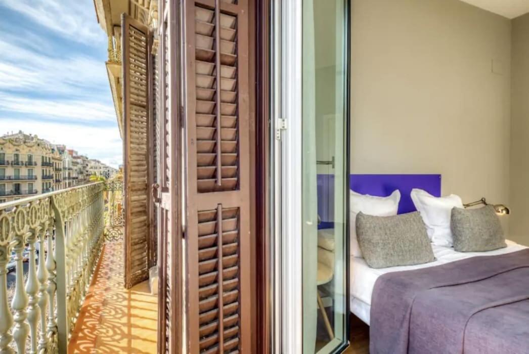Perfectly Located 4Bed 4Bath Apartment In Barcelona 3 1 Екстер'єр фото