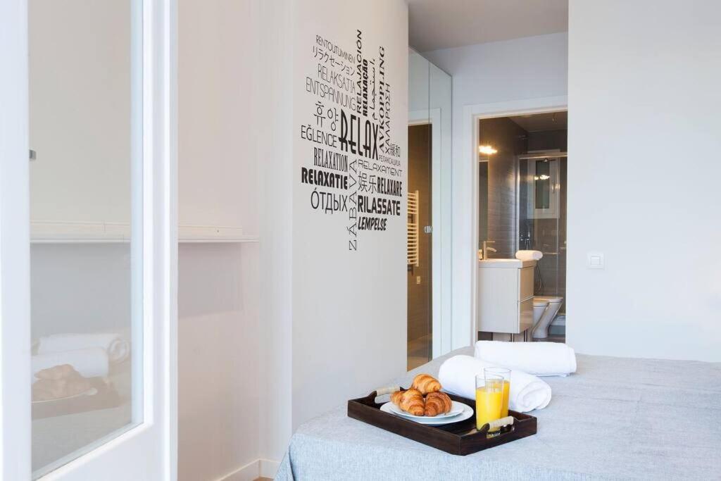 Perfectly Located 4Bed 4Bath Apartment In Barcelona 3 1 Екстер'єр фото