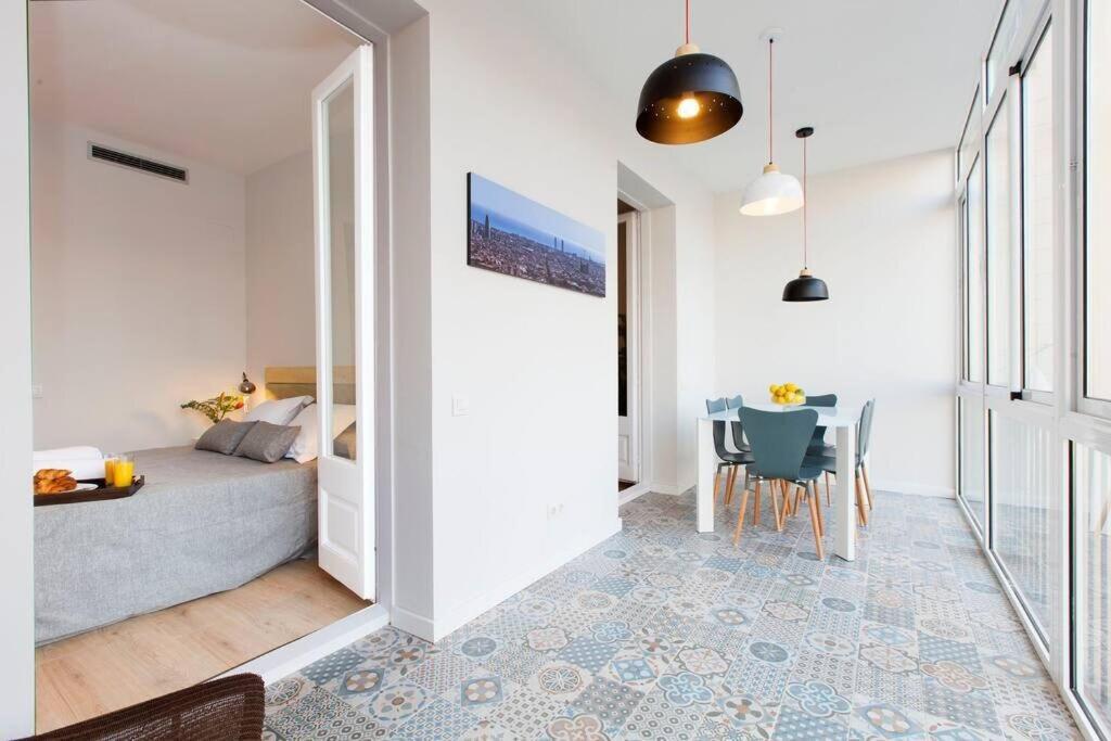 Perfectly Located 4Bed 4Bath Apartment In Barcelona 3 1 Екстер'єр фото